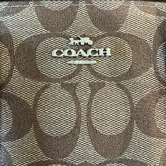 Lavender and tan Coach purse. New in perfect condition - Picture 8 of 8